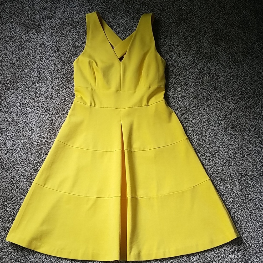Banana Republic Super Cute Dress
